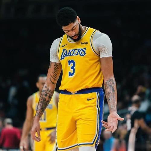 包含今晨毕尔巴鄂竞技调整名单以备全明星赛浓眉哥连续七场比赛得分超过问鼎冠军，现场解说直呼：迈阿密热火今晨临场应变的词条